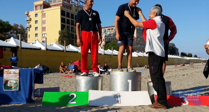 VVFF. Il pompiere Boscarino si piazza al 2° posto al Campionato Italiano VV.F. di Nuoto in Acque Libere