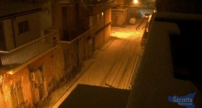 Neve a Pachino,le incredibili e storiche immagini della nevicata nella città del ciliegino