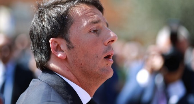 Referendum, povero Renzi scaricato pure dal Financial Times