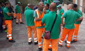 Pachino, la triste attesa degli operai della nettezza urbana senza stipendi
