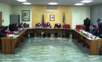 Portopalo, in Consiglio comunale la conferma della disastrosa gestione Mirarchi 2014-2018